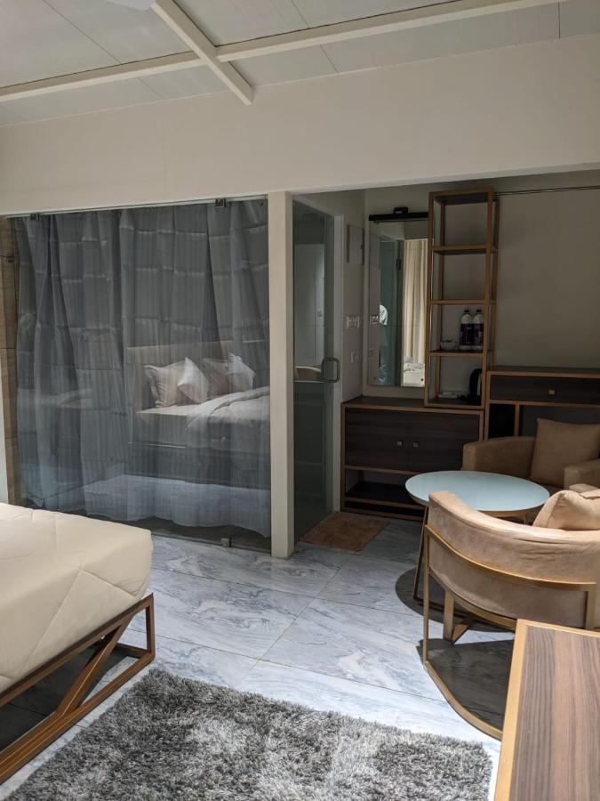 Miracle Hotel And Resorts Kozhikode Buitenkant foto