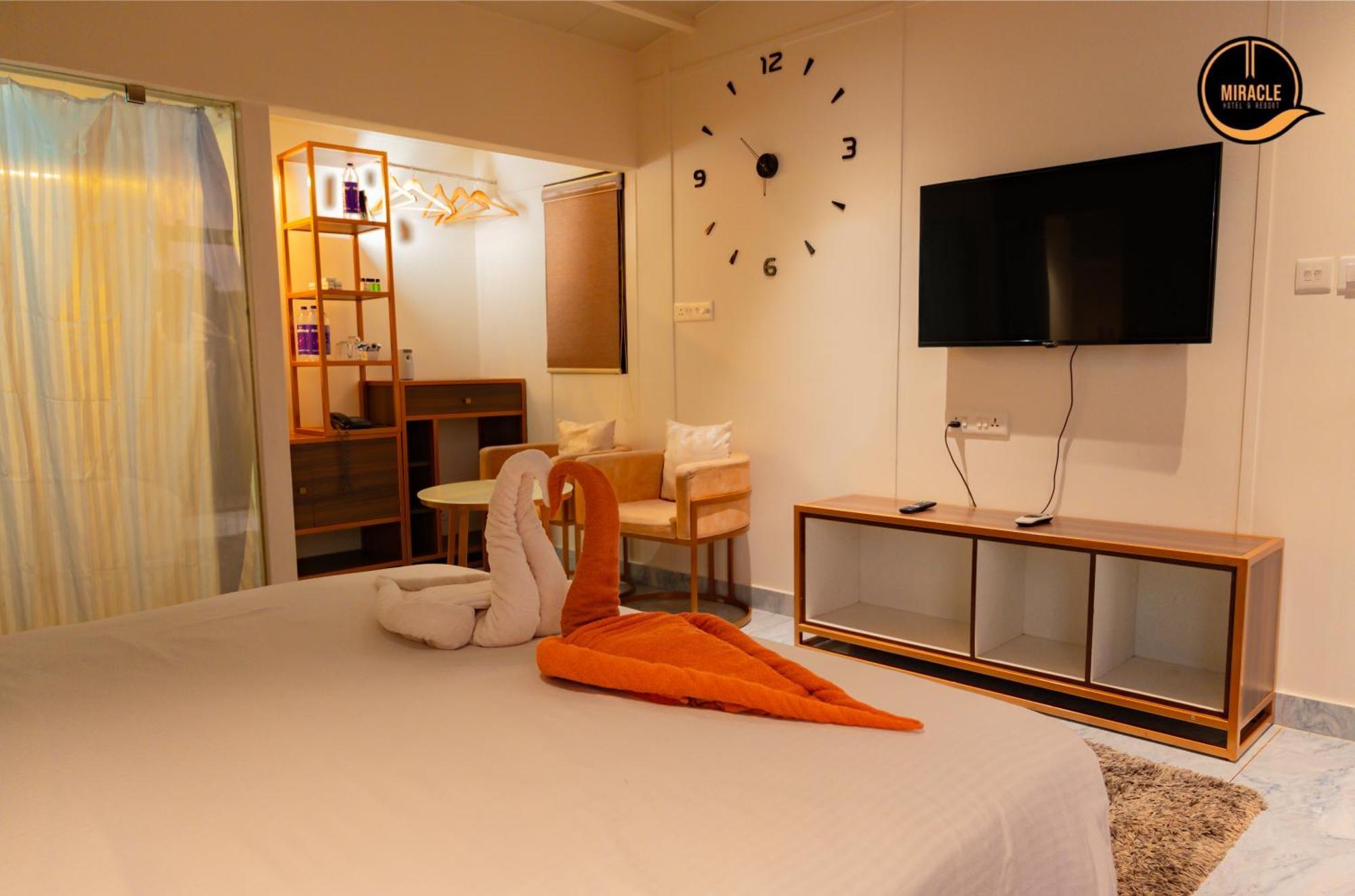 Miracle Hotel And Resorts Kozhikode Buitenkant foto